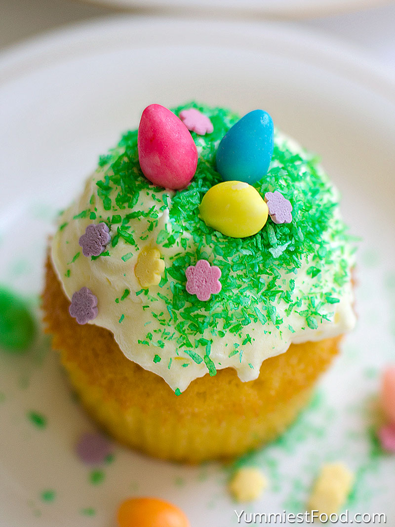 Easter Colorful Cupcakes - Take a closer Look