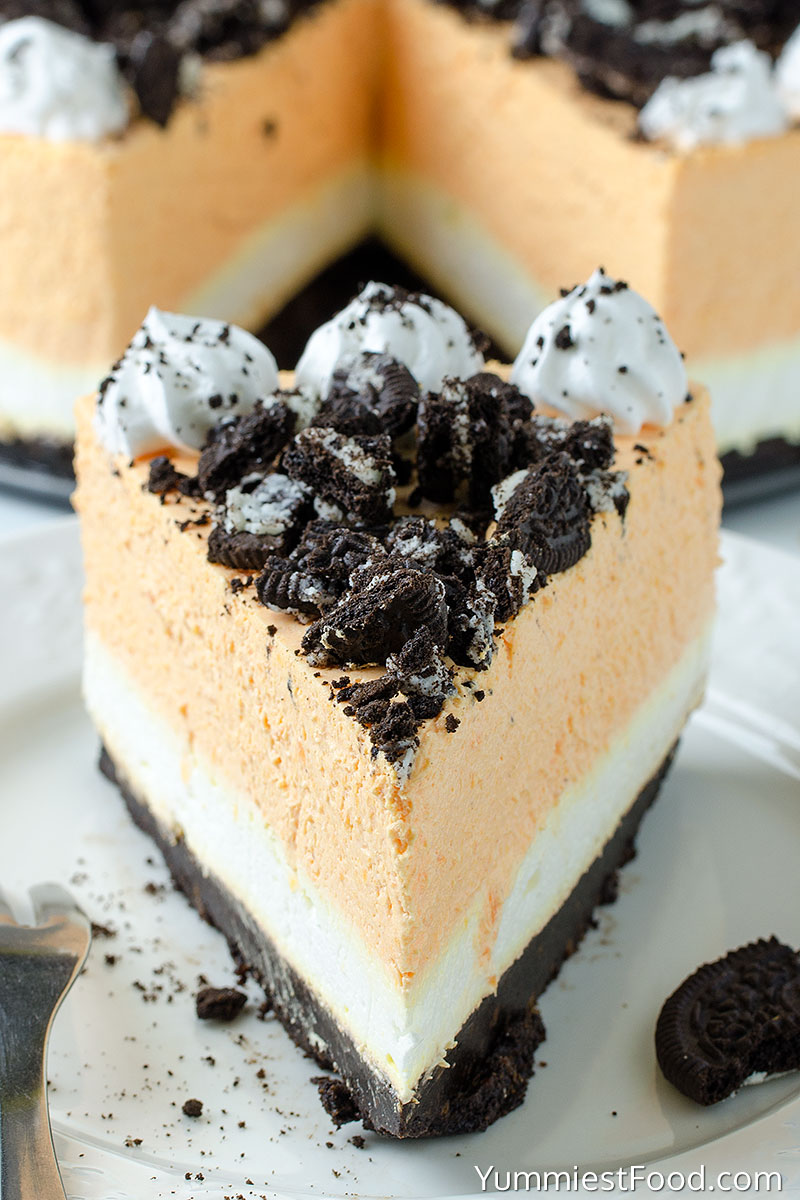 Pumpkin Cheesecake With Oreo Crust - No Bake - Recipe - served on the plate