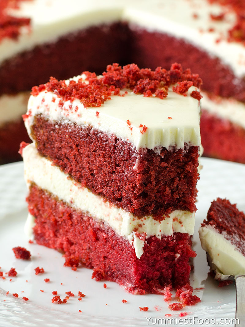 Red Velvet Cake - Cutted Cake