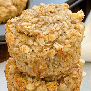 Apple Cinnamon Baked Oatmeal - Featured Image