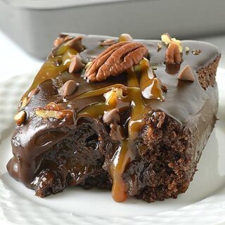Chocolate Turtle Poke Cake Recipe - Featured Image