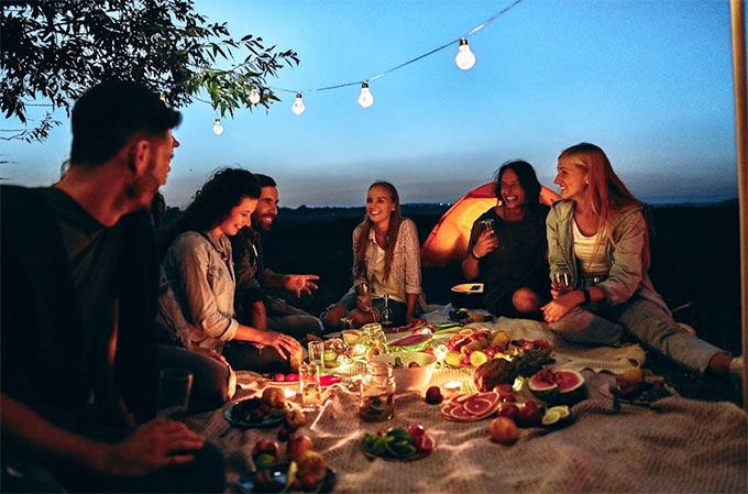 Eat Outside