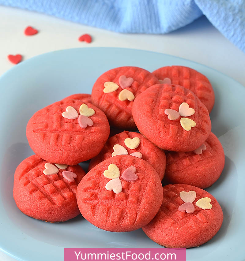 Valentineˈs Whipped Shortbread Cookies