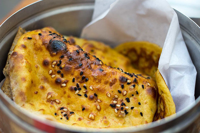Emirati Khameer Bread